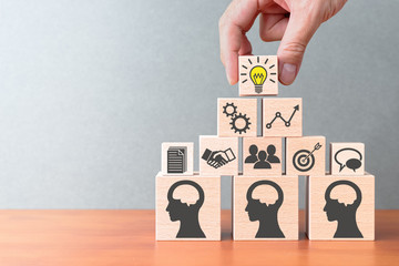 希望疫情早日结束的说说(希望疫情早日结束的文案)